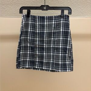 Aeropostale Navy and White Checkered Mini Skirt